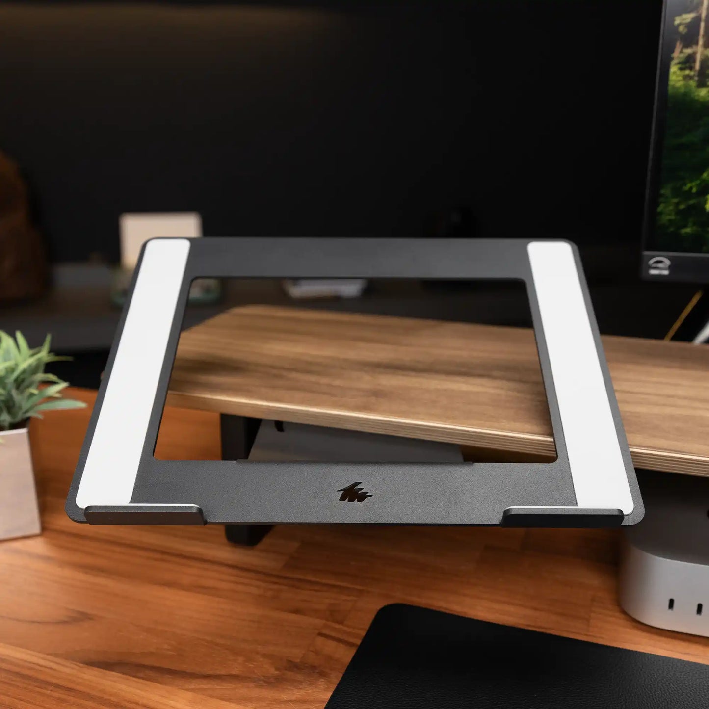 Laptop Riser 3