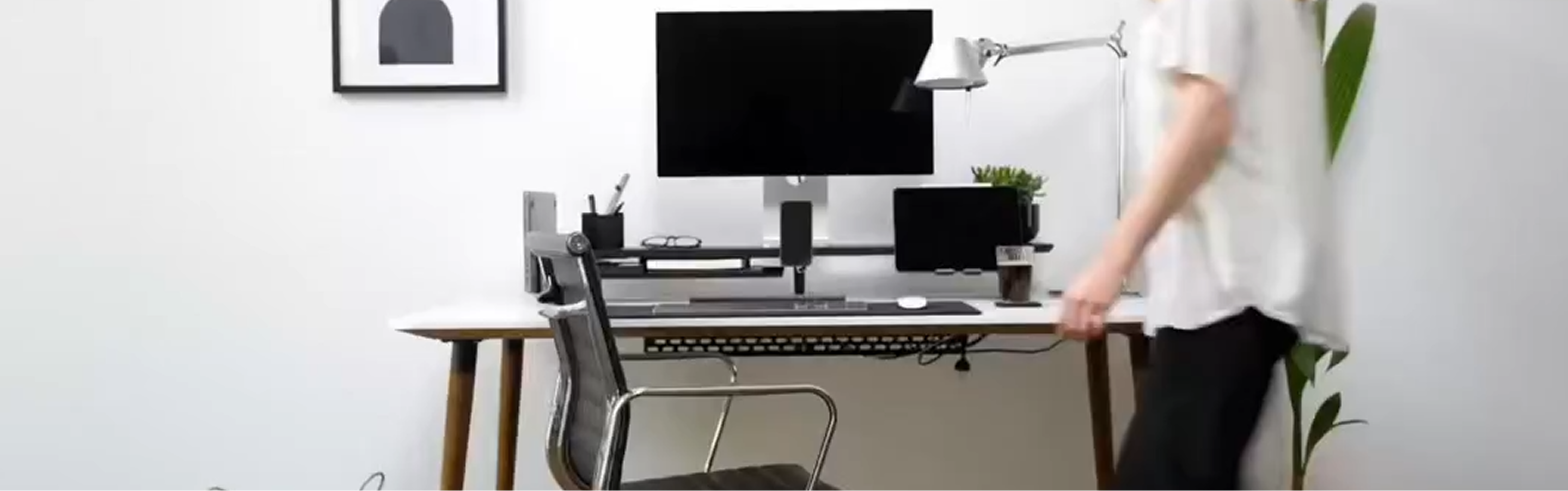 M-Stand