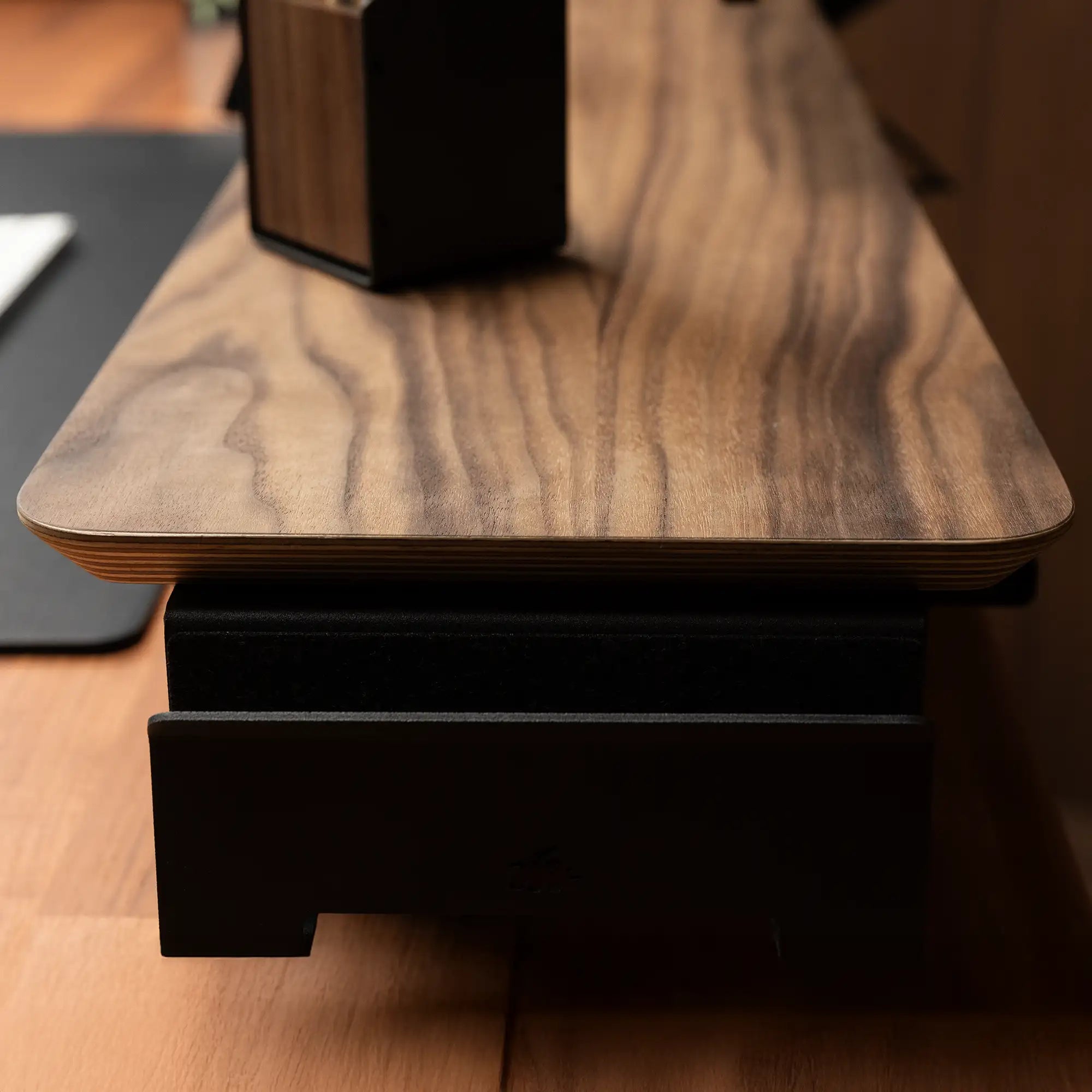 M-Stand: Estante para Monitor 7